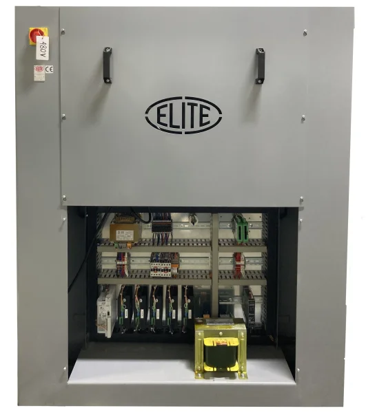 Perfekt organisierte und zugängliche Elektrik