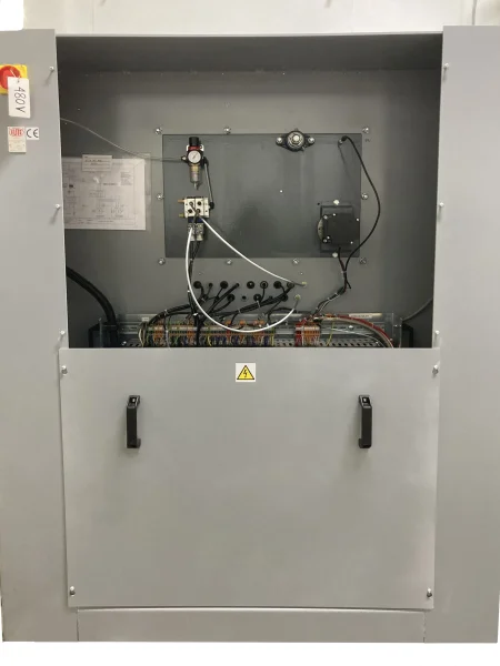 Einfacher Zugang zum mechanischen Teil der Maschine